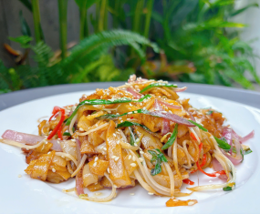 Thịt Xào Hành Tây + Giá 